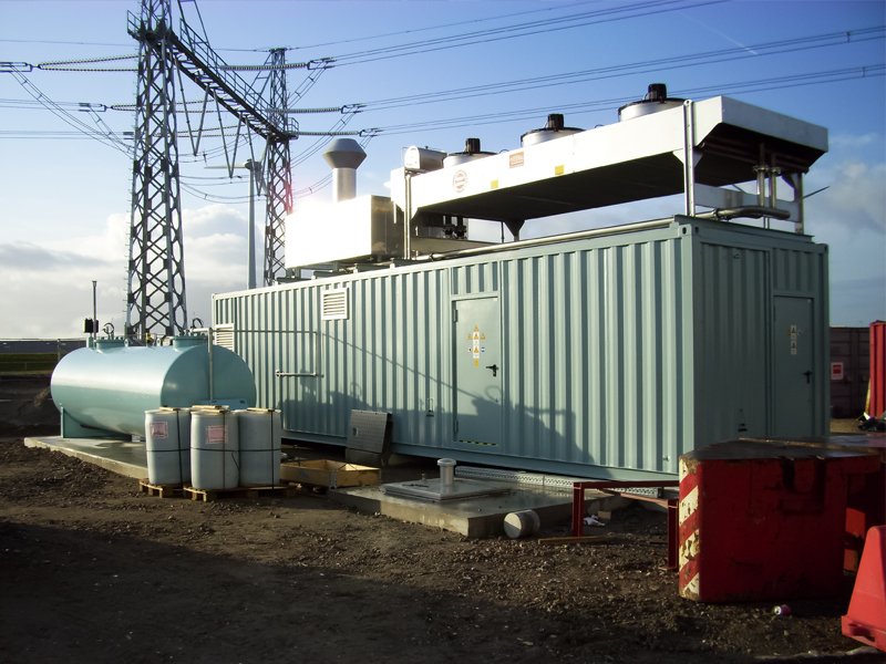 4 x 1750 kVA containerized Generating Sets with 12.000 liter storage tank